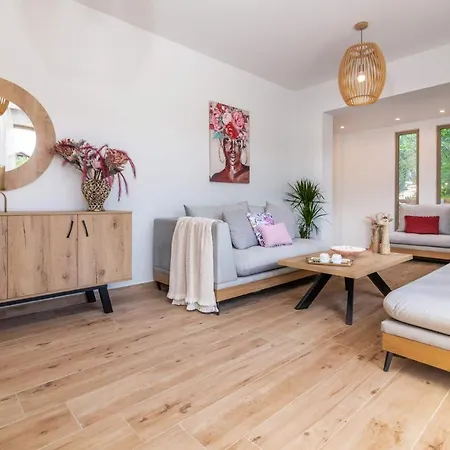 Ionio D'este * Vasilikí